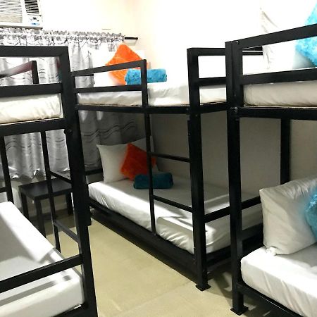 Halfway House Hostel Mactan Cebu Airport Île de Mactan Extérieur photo
