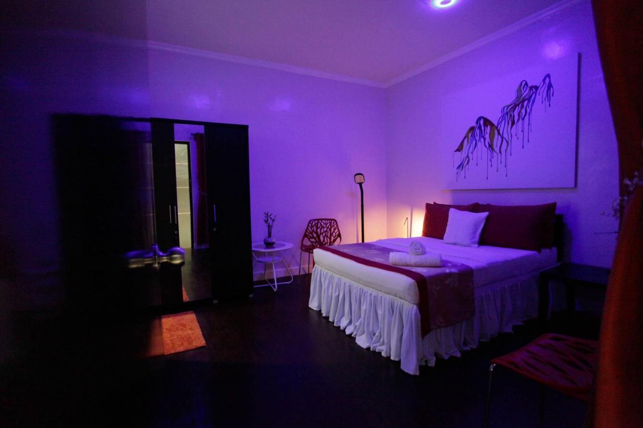 Halfway House Hostel Mactan Cebu Airport Île de Mactan Extérieur photo