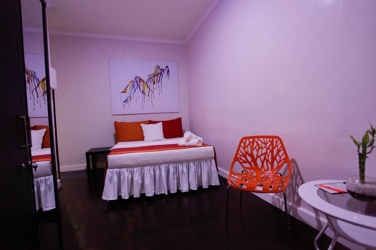 Halfway House Hostel Mactan Cebu Airport Île de Mactan Extérieur photo